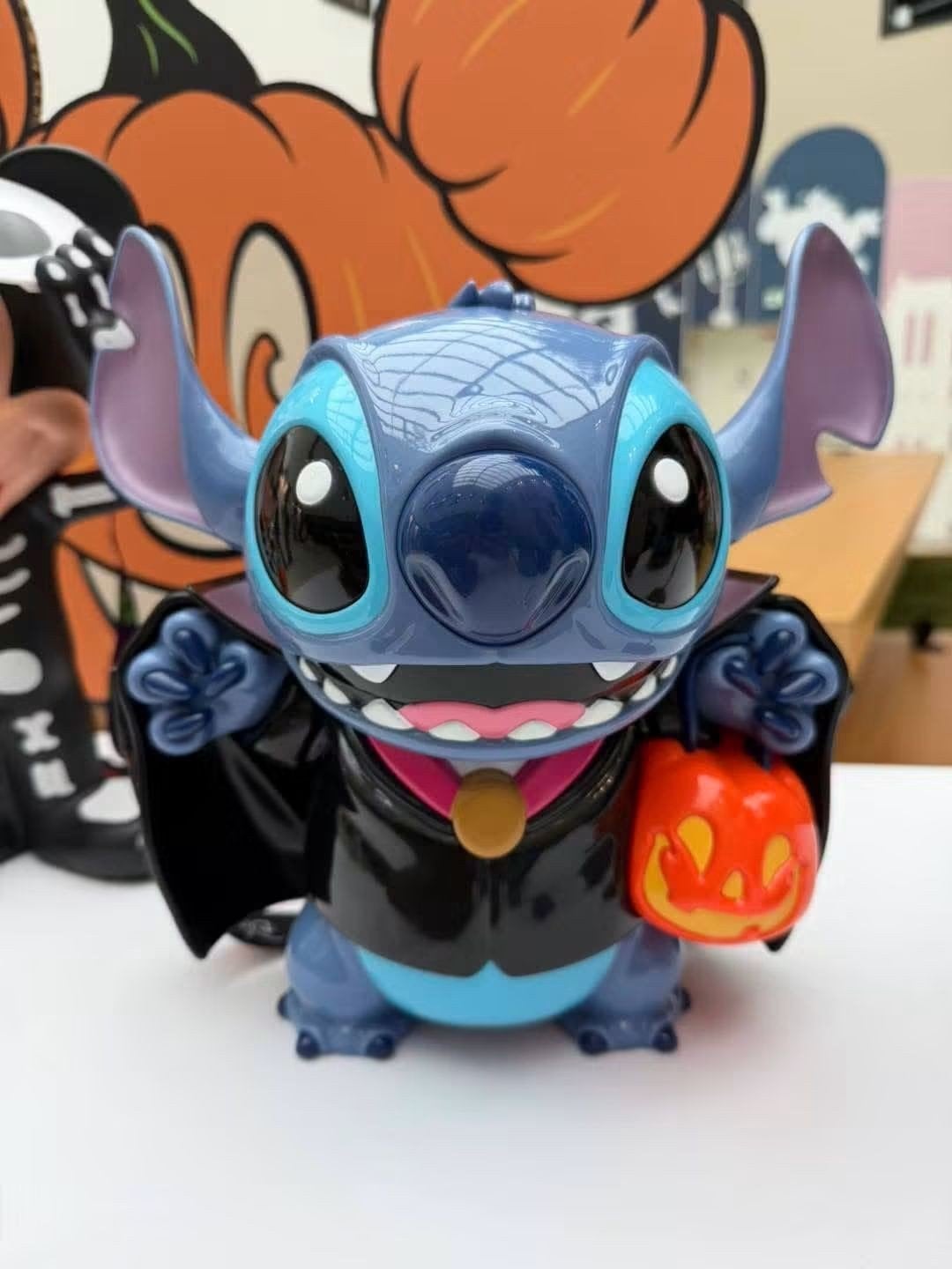 Disneyland Parijs Stitch Halloween popcornbucket, Ophalen of Verzenden, Overige figuren, Nieuw, Beeldje of Figuurtje