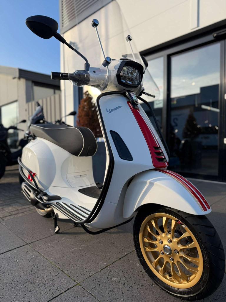 Vespa Sprint 45KM Racing Sixteen E5, Fietsen en Brommers, Scooters | Vespa, Niet ingevuld, Maximaal 45 km/u, Niet ingevuld, Ophalen of Verzenden