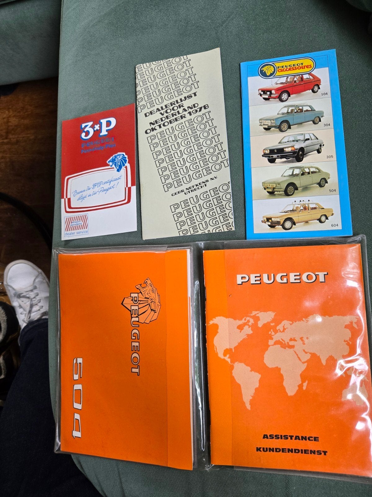 Originele Peugeot 504 boekjes 1978 in uitstekende staat!, Ophalen of Verzenden