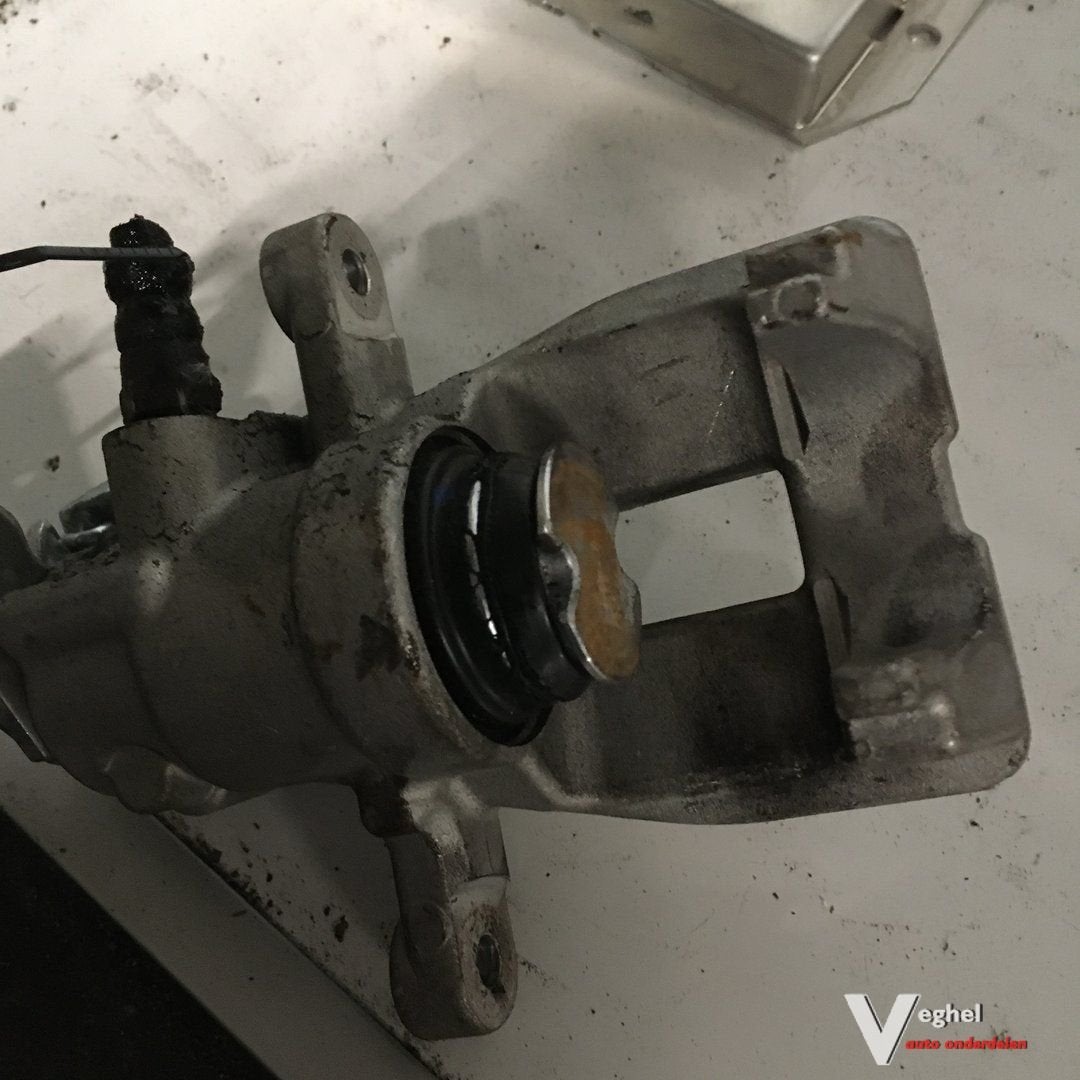 Fiat Stilo 1.6 sw 2003 Remklauw Linksachter, Gebruikt, -, -, Ophalen of Verzenden