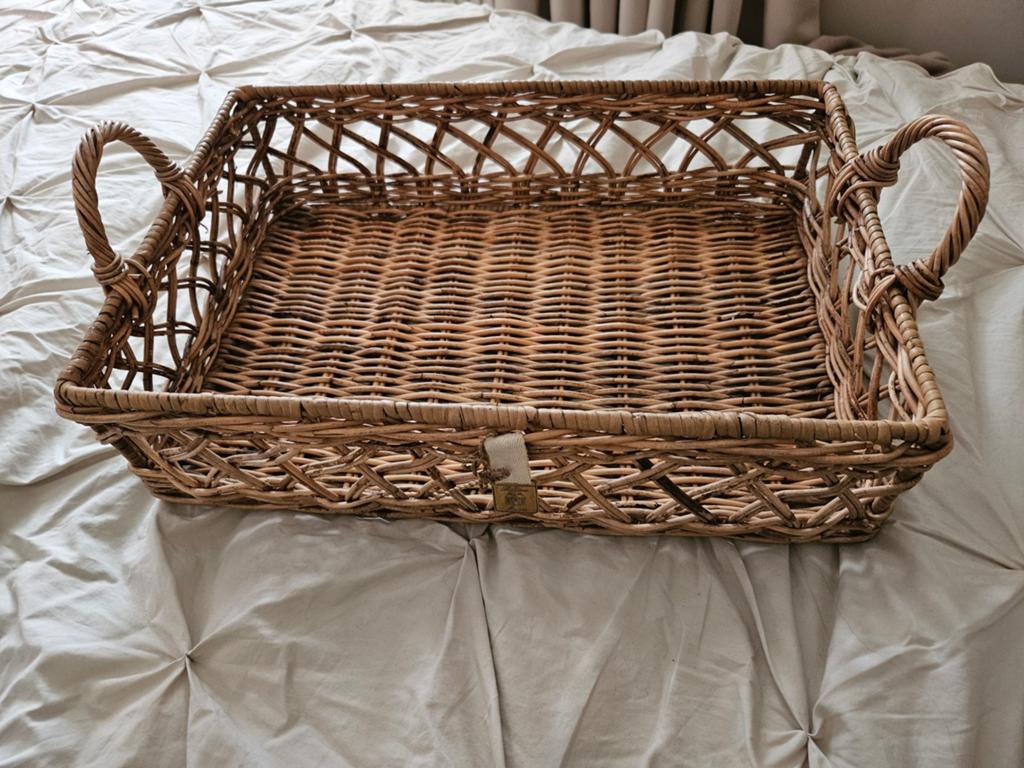 Riviera Maison rieten mand/dienblad met handvatten, Gebruikt, Mand, Ophalen of Verzenden, Riet