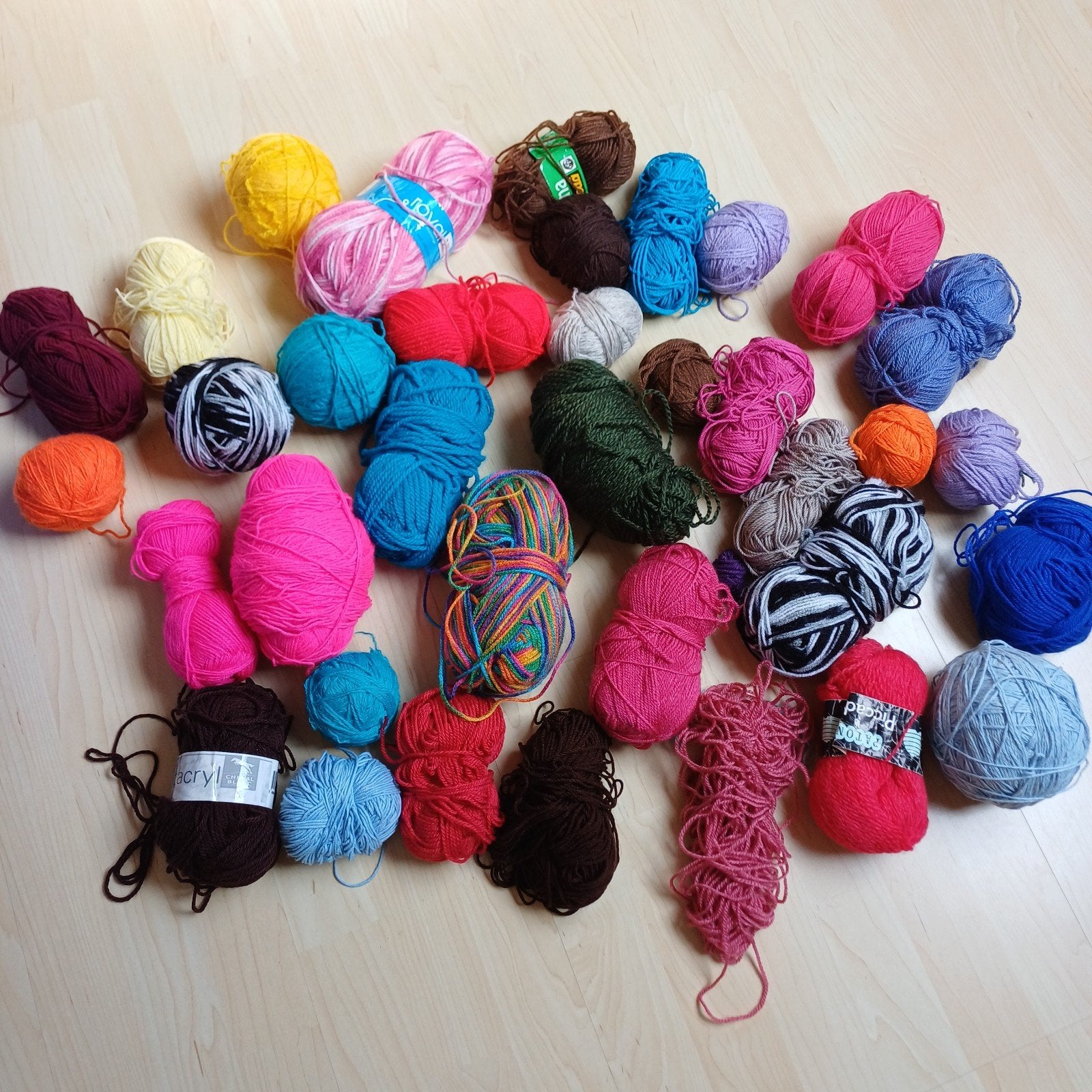 restanten  brie/haak garens, verschillende merken/kleuren., Hobby en Vrije tijd, Ophalen of Verzenden, Zo goed als nieuw, Breien of Haken