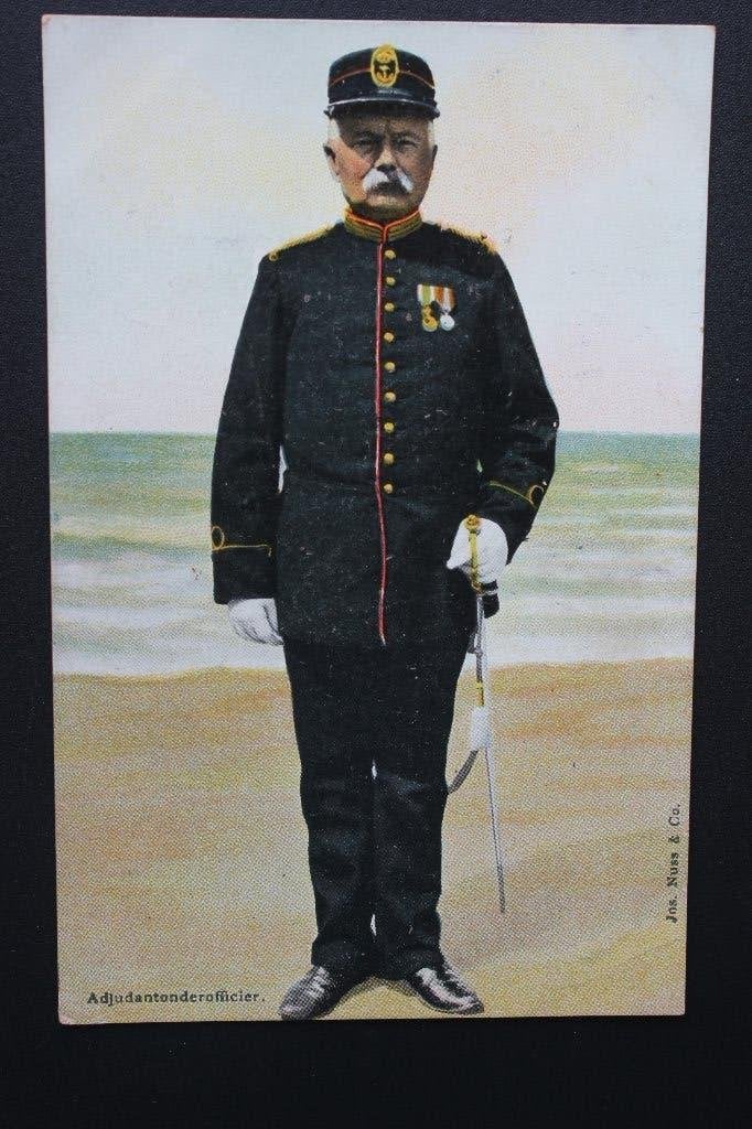 1914 ANSICHTKAART ADJUDANT ONDEROFFICIER IN UNIFORM, Verzamelen, Ophalen of Verzenden, Voor 1920, Gelopen, Zuid-Holland