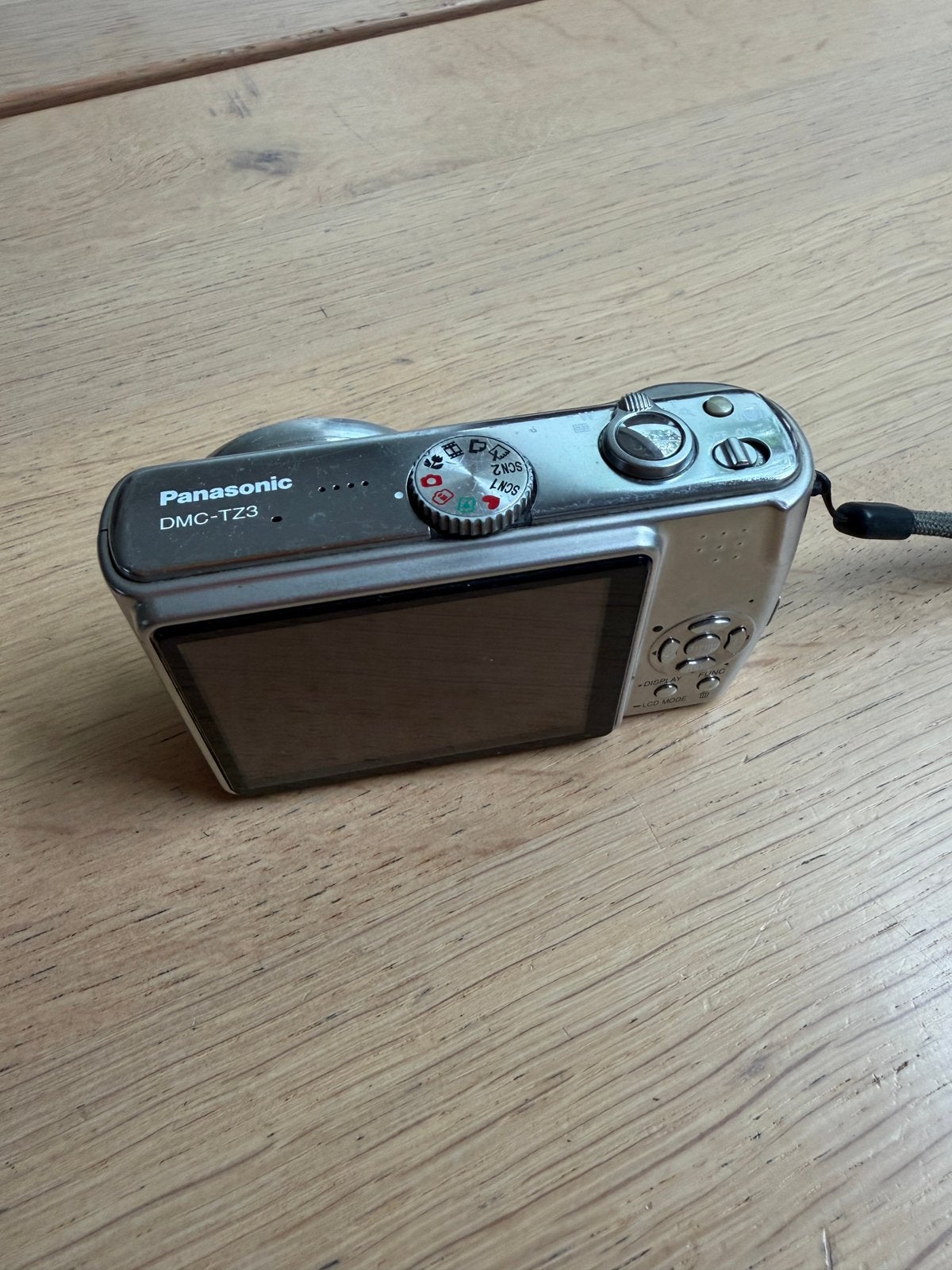 Panasonic DMC TZ3 digitale compact camera defect, Ophalen of Verzenden, Compactcamera, Niet werkend, Overige Merken