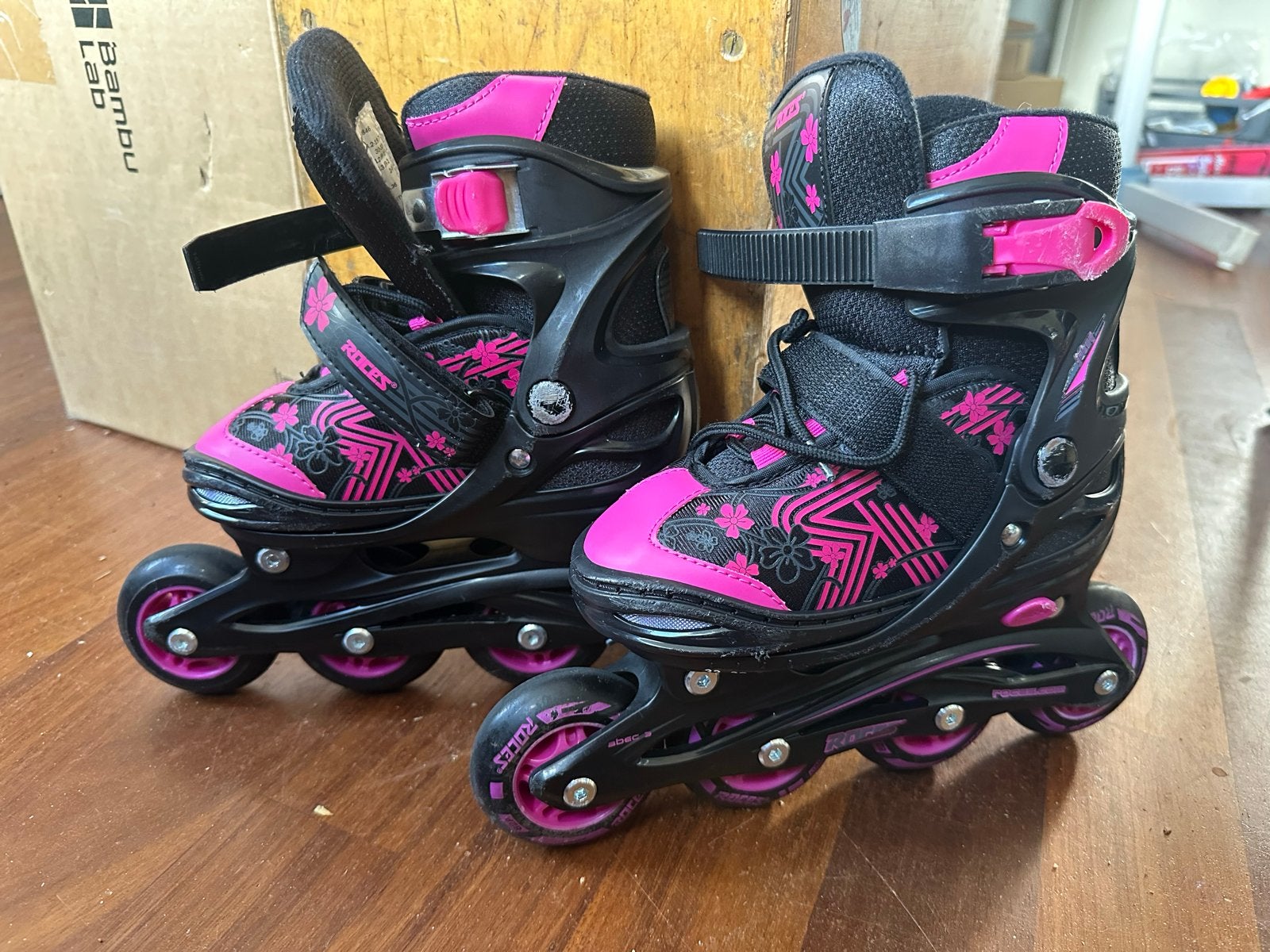 Roces Inline Skates Kinderen - Maat 30-33 - Zwart/Roze, Ophalen of Verzenden, Verstelbaar, Zo goed als nieuw, Kinderen
