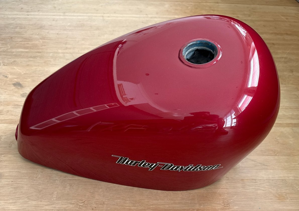 Originele Harley-Davidson Sportster Tank 4.5GL Lux Rich Red, Motoren, Onderdelen | Harley-Davidson, Ophalen of Verzenden, Gebruikt