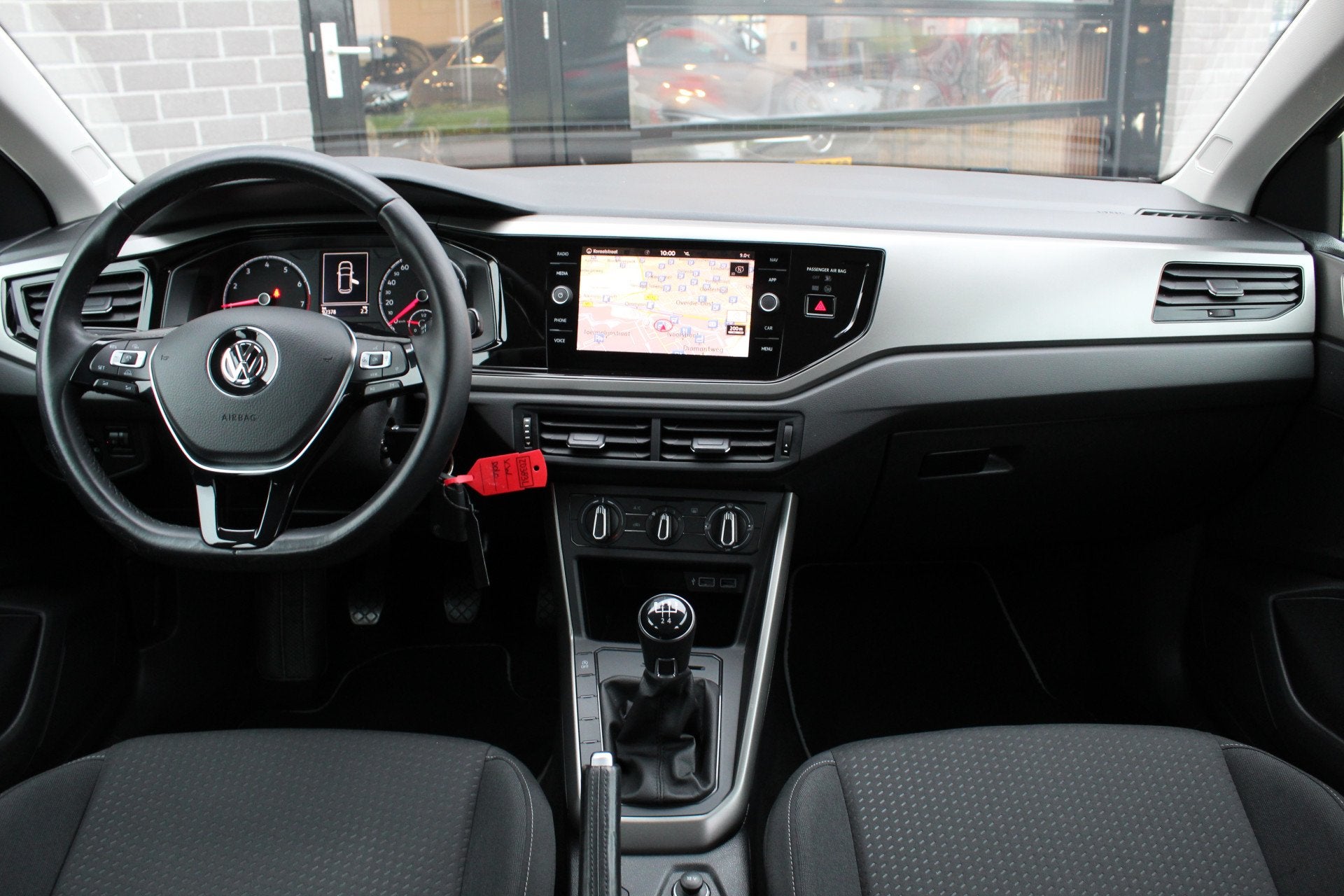 Volkswagen Polo 1.0 TSI Comfortline / Carplay / Navigatie /, Voorwielaandrijving, Stof, 1045 kg, Met garantie (alle)