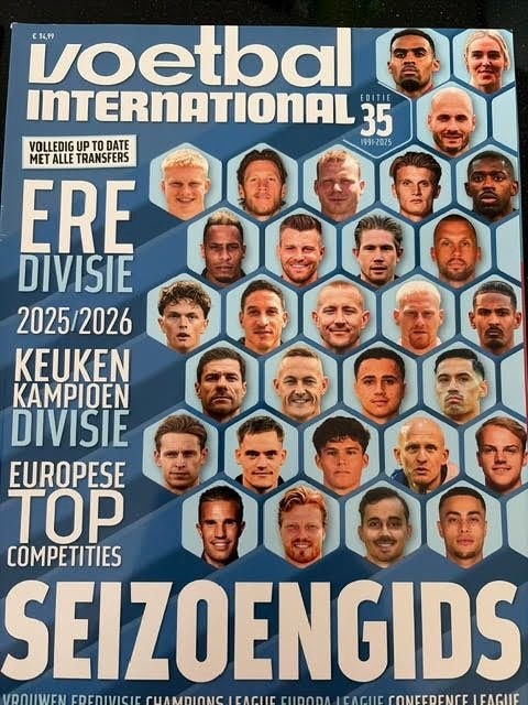 Seizoengidsen VI en Bundesliga, Ophalen of Verzenden, Zo goed als nieuw, Overige binnenlandse clubs, Boek of Tijdschrift