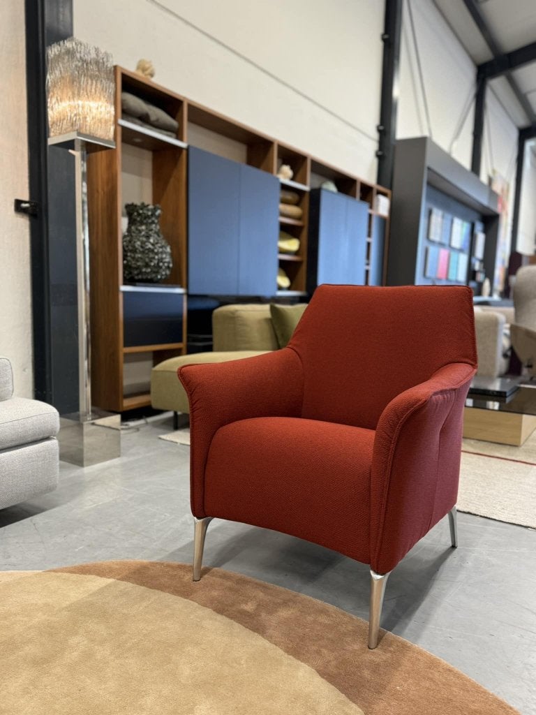 Nieuw Leolux Mayuro Fauteuil rood stof Design stoel, Leolux, Info@leolux.nl, Minder dan 75 cm, Nieuw
