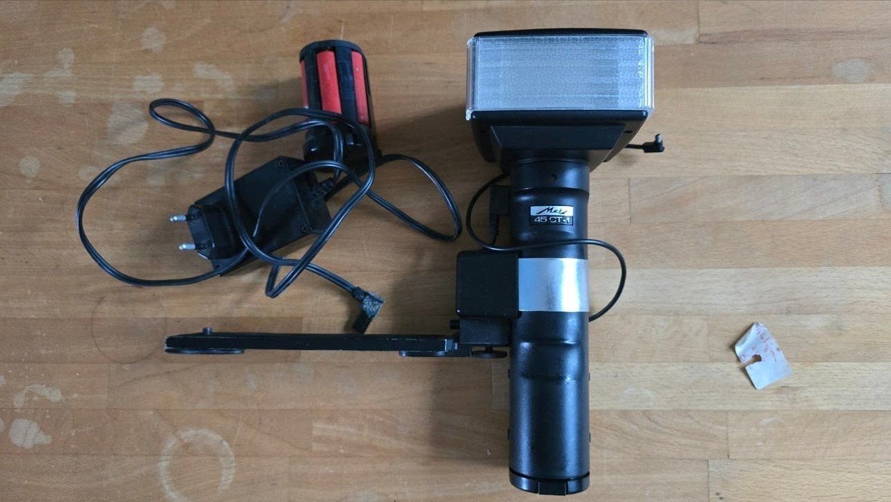 Metz 45 CT-1 Staafflitser met oplader, batterijhouder en dif, Audio, Tv en Foto, Fotografie | Flitsers, Gebruikt, Ophalen of Verzenden