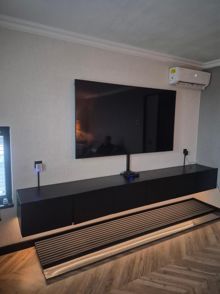 Zwarte zwevende tv meubel, Ophalen of Verzenden, 25 tot 50 cm, 200 cm of meer, Minder dan 100 cm