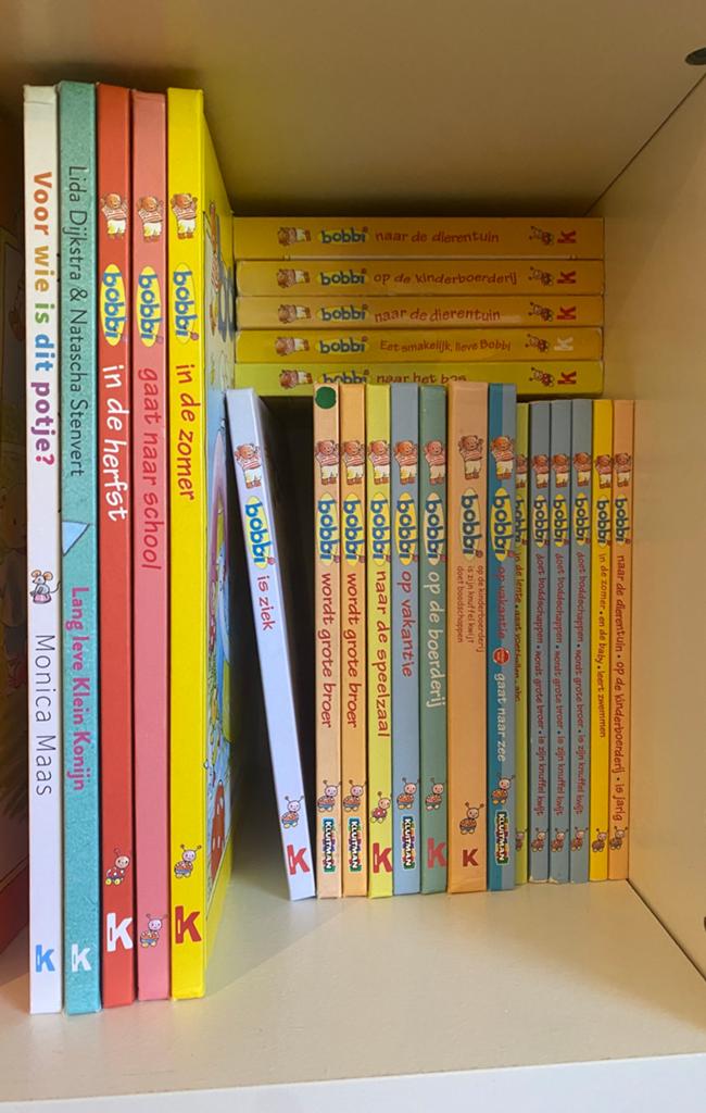 Bobbi boeken/boekjes 3 in 1/groot/klein/karton, zgan, Ophalen of Verzenden, Zo goed als nieuw