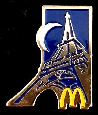 Paris Mc. Donalds pin 3- emaille uitvoering-, Verzenden, Nieuw, Stad of Land, Speldje of Pin