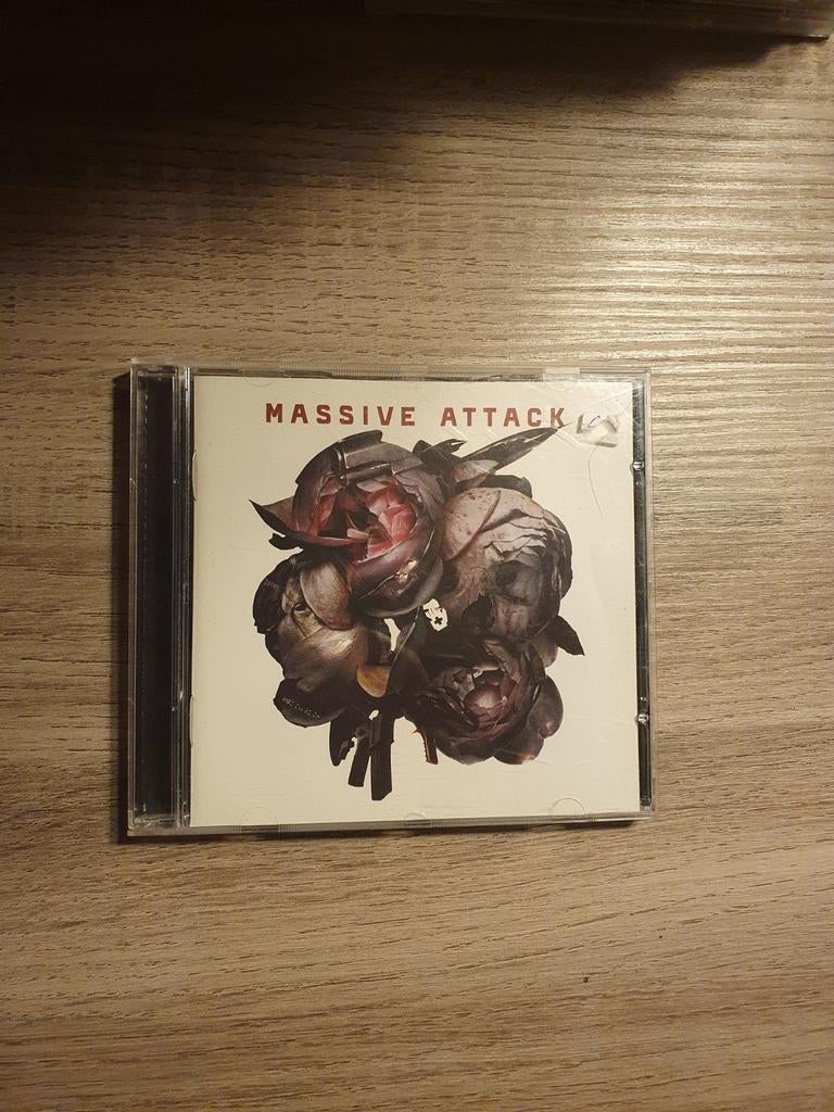 Cd massive attack, Cd's en Dvd's, Ophalen of Verzenden, Zo goed als nieuw