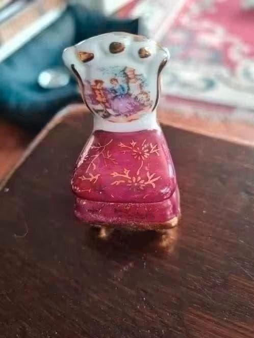 reutter miniaturen limoges stoel porselein, Ophalen of Verzenden, Zo goed als nieuw, Poppenhuis