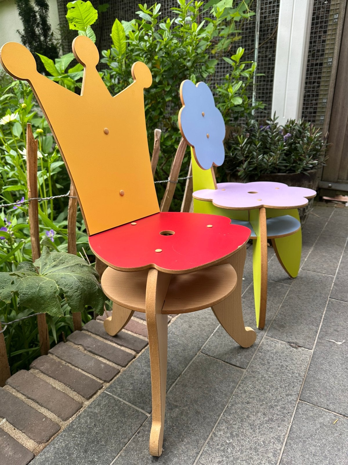 2 vrolijke kinderstoeltjes, Ophalen, Gebruikt, Stoel(en)