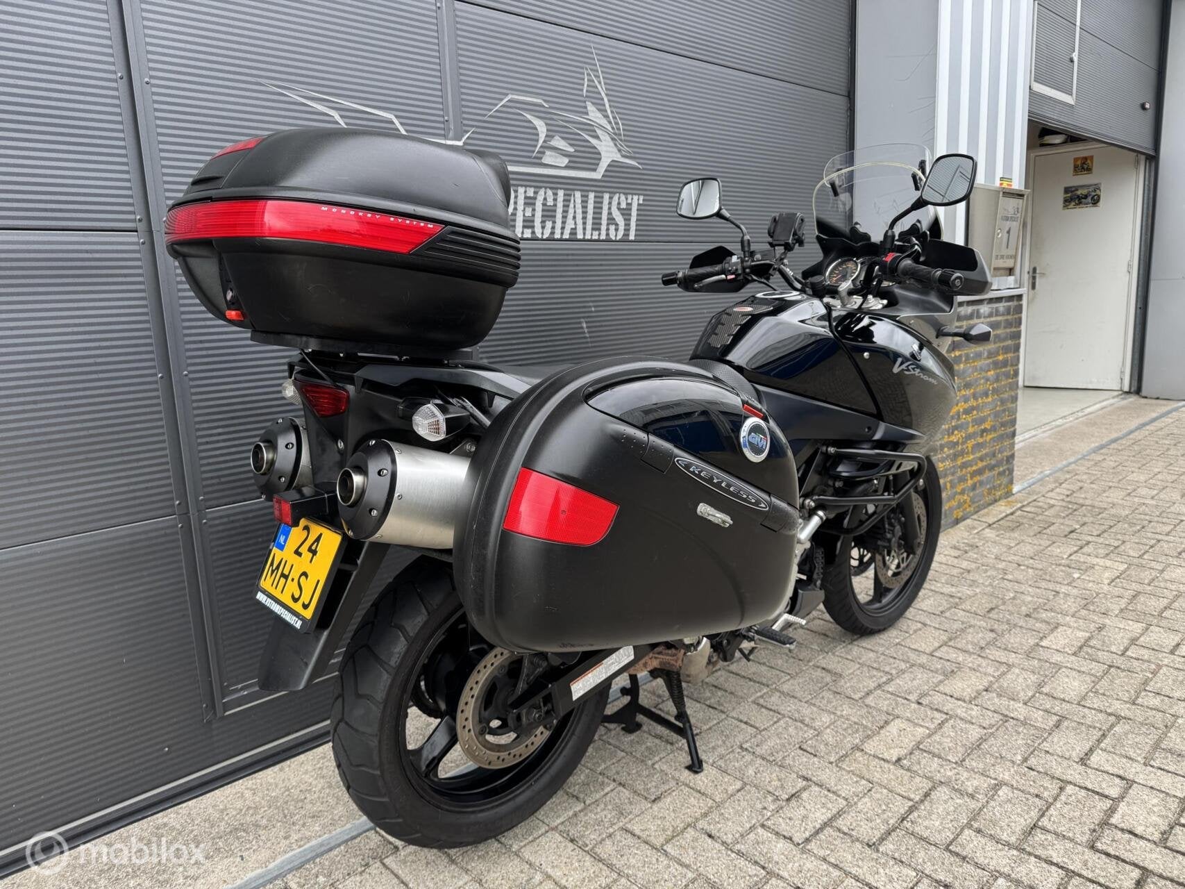 Suzuki V-Strom DL 1000 Black Rhino bomvol opties !, 996 cc, Meer dan 35 kW, Toermotor, Handgeschakeld