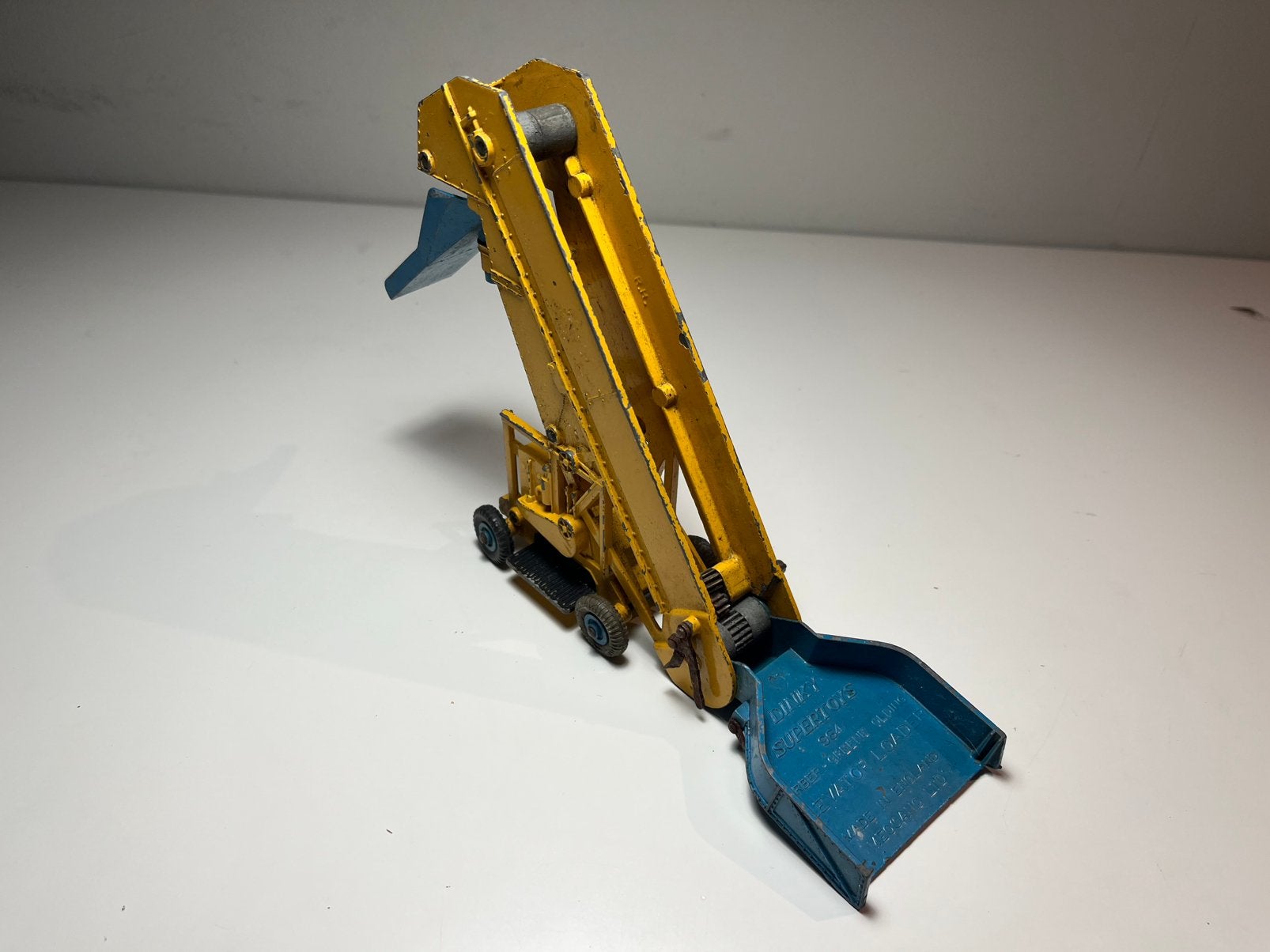 Dinky Toys - Barber Greene Olding Elevator Loader - 1:43, Ophalen of Verzenden, Gebruikt, Tractor of Landbouw, Dinky Toys
