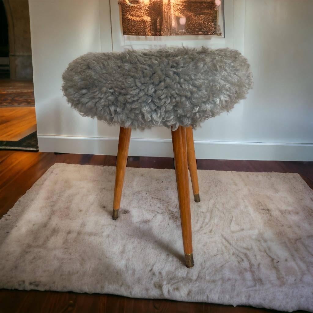 Vintage fluffy krukje / tabouret / poef, Ophalen, Rond, Minder dan 50 cm, Minder dan 50 cm