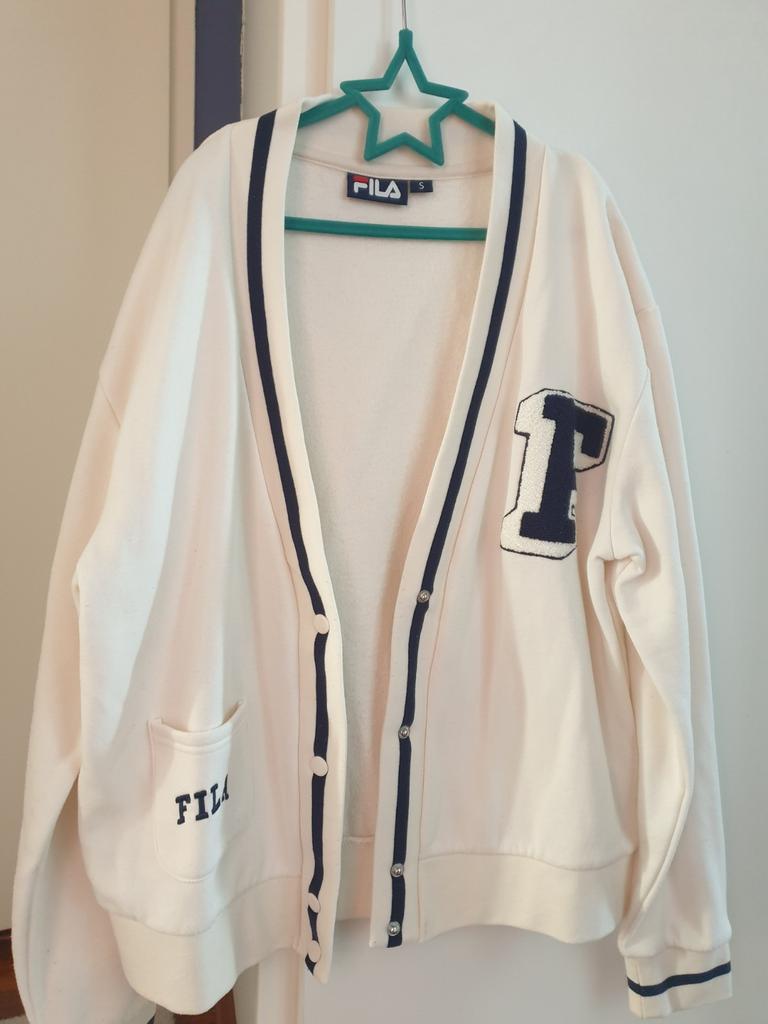 Fila College Vest - Crème met Donkerblauwe Details, Beige, Ophalen of Verzenden, Zo goed als nieuw, Maat 36 (S)
