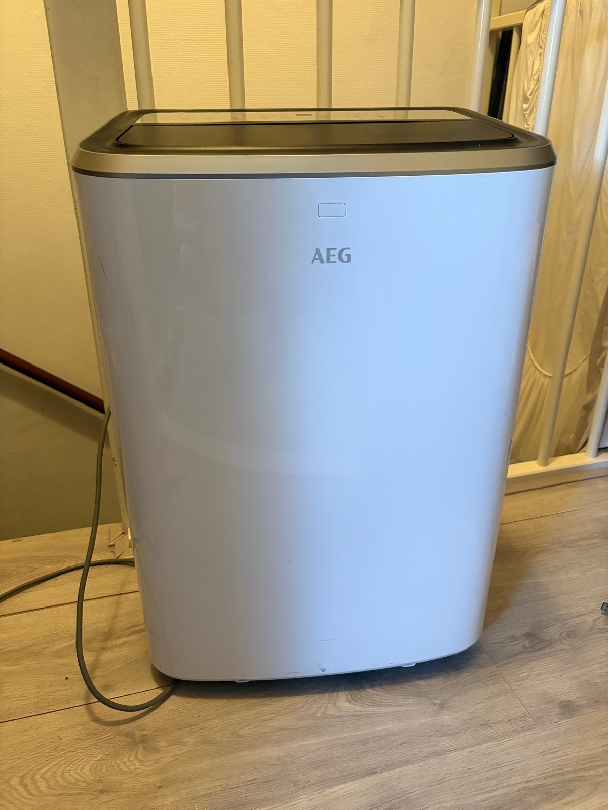 AEG Mobiele Airco, Ophalen, 3 snelheden of meer, Zo goed als nieuw, Koelen en Ontvochtigen