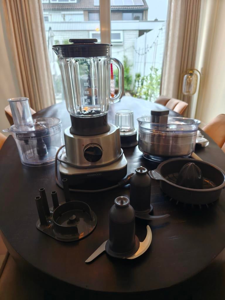 Kenwood Multipro Compact Foodprocessor FDM307SS, Witgoed en Apparatuur, Keukenmixers, Zo goed als nieuw, 1 tot 2 liter, 3 snelheden of meer