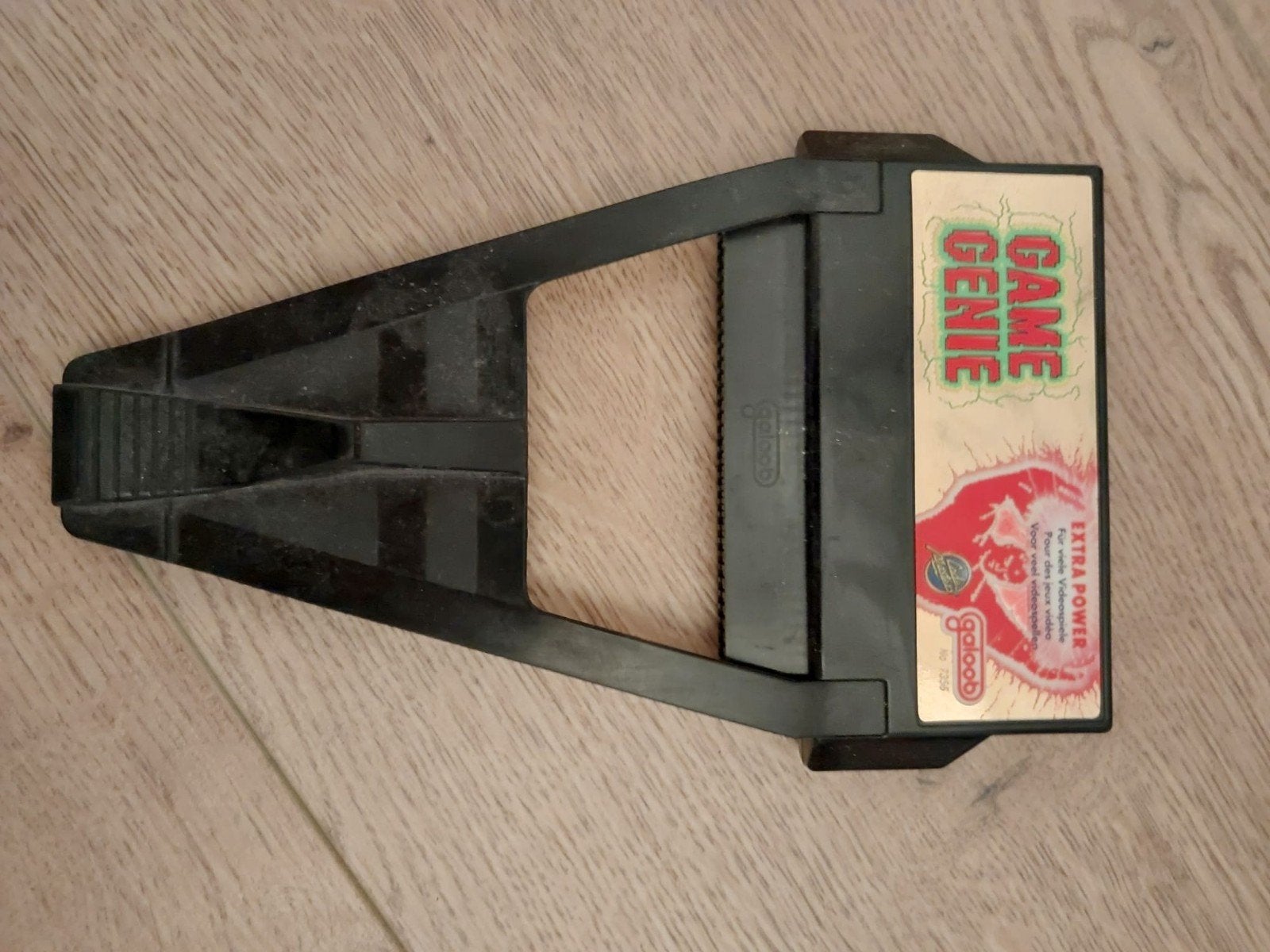 Game Genie (NES) - Extra Power voor je games, Spelcomputers en Games, Games | Nintendo NES, Ophalen of Verzenden, Gebruikt