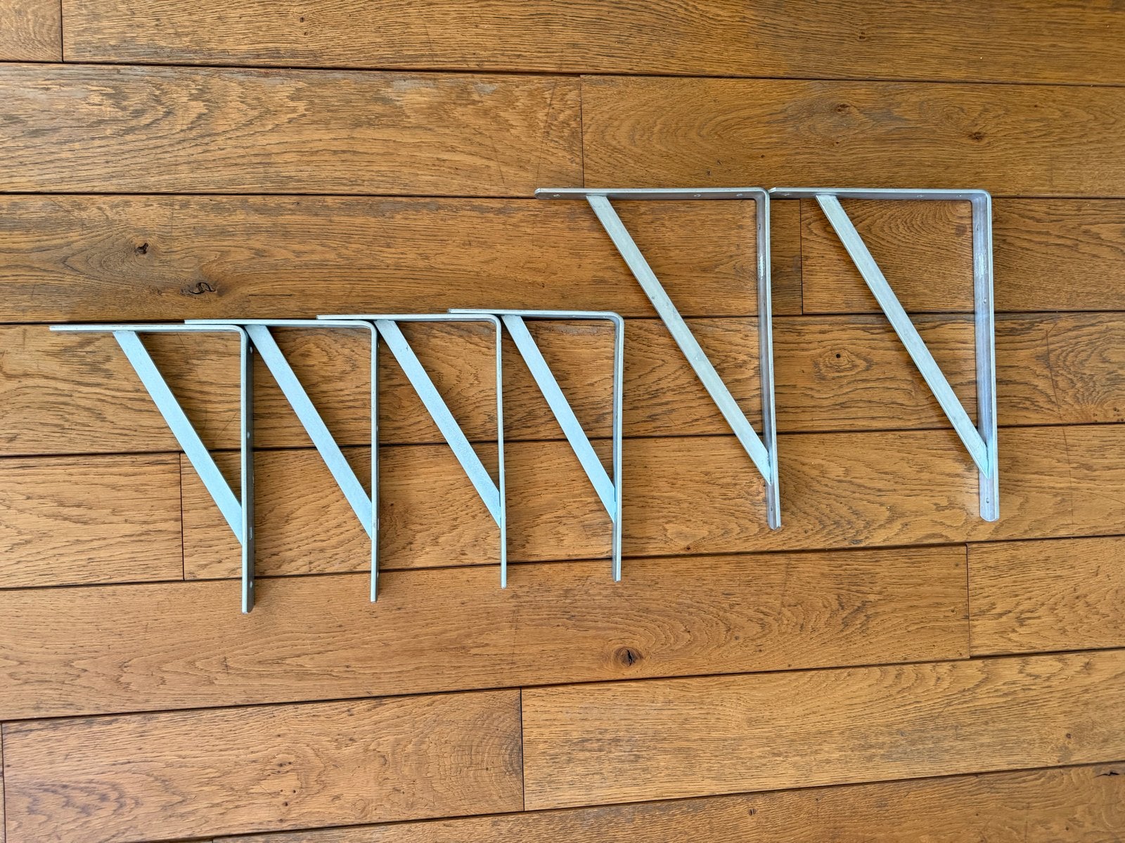 6 stevige metalen plankdragers 40x27 en 30x20, Ophalen, Gebruikt