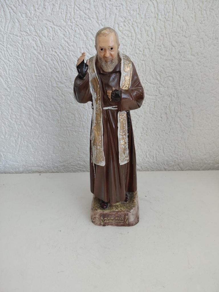 Religieus beeld pater Pio, Ophalen of Verzenden, Beeld(je)