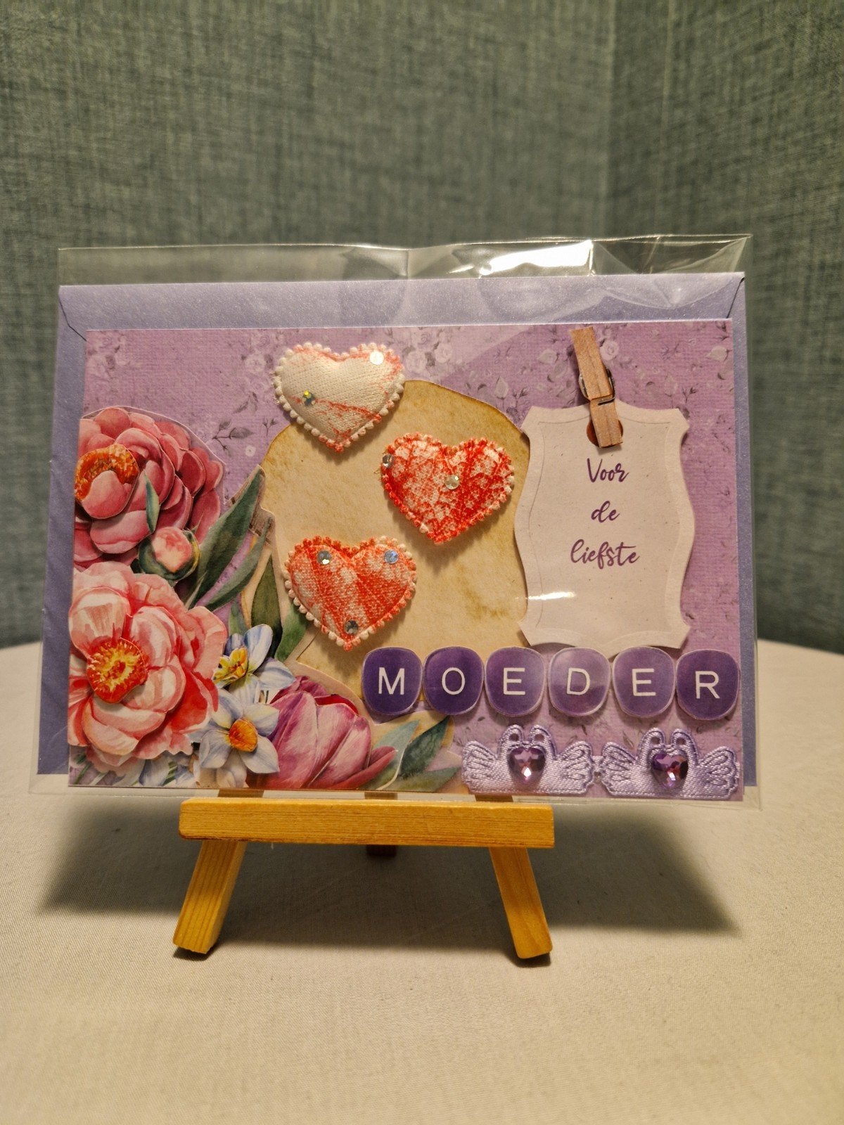 Kaartje moederdag hartjes en bloemen, Ophalen of Verzenden, Nieuw, Overige thema's