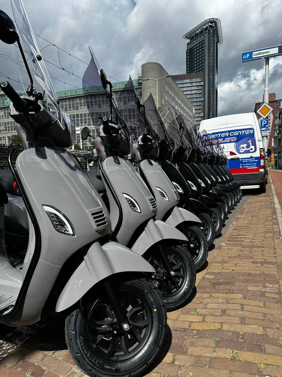 Bellano Look A Like VX50I 25KM/45KM Rijklaar ( Riva lux )