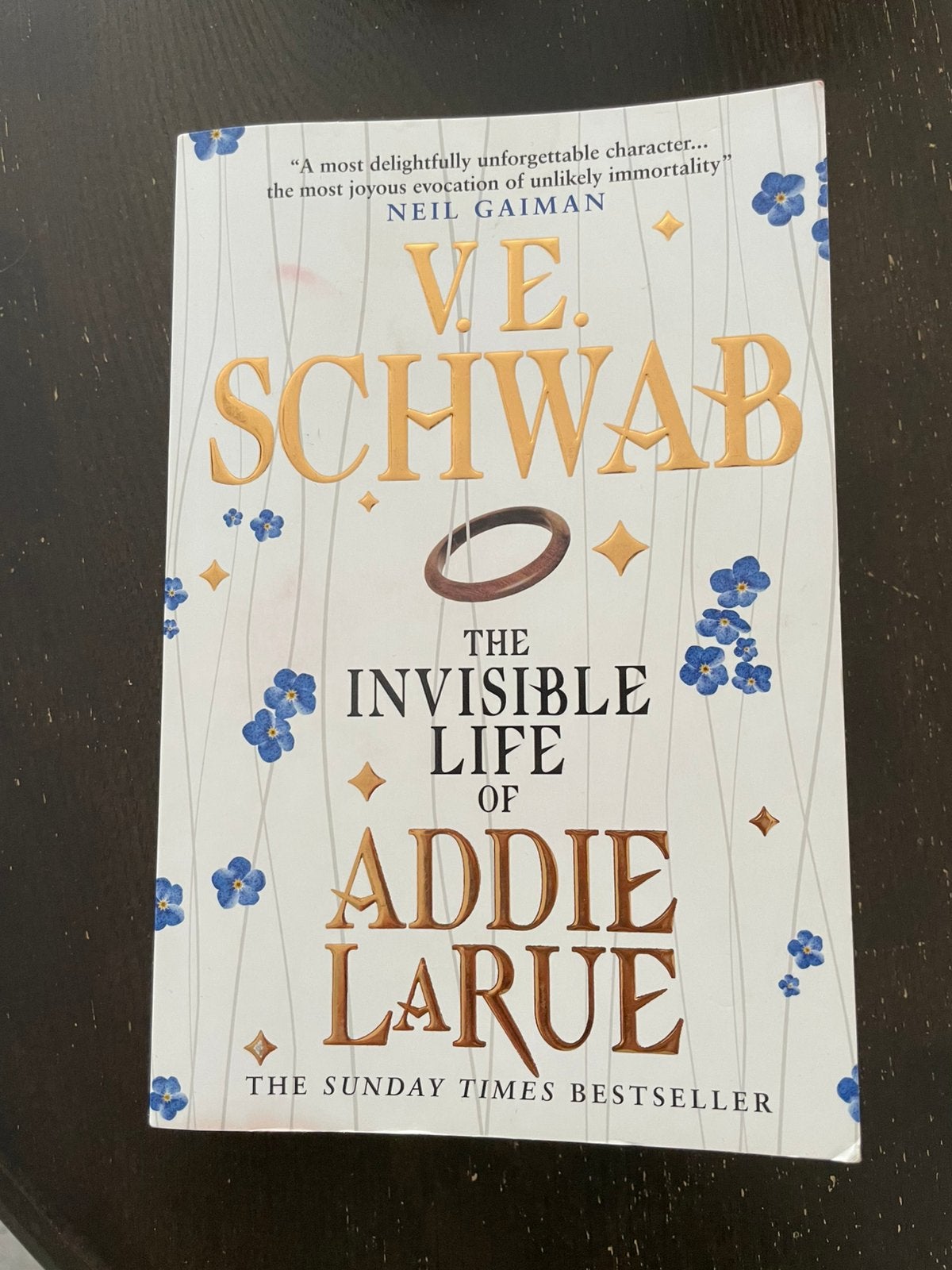 The Invisible Life of Addie LaRue - V.E. Schwab (Engels), Ophalen of Verzenden, Zo goed als nieuw