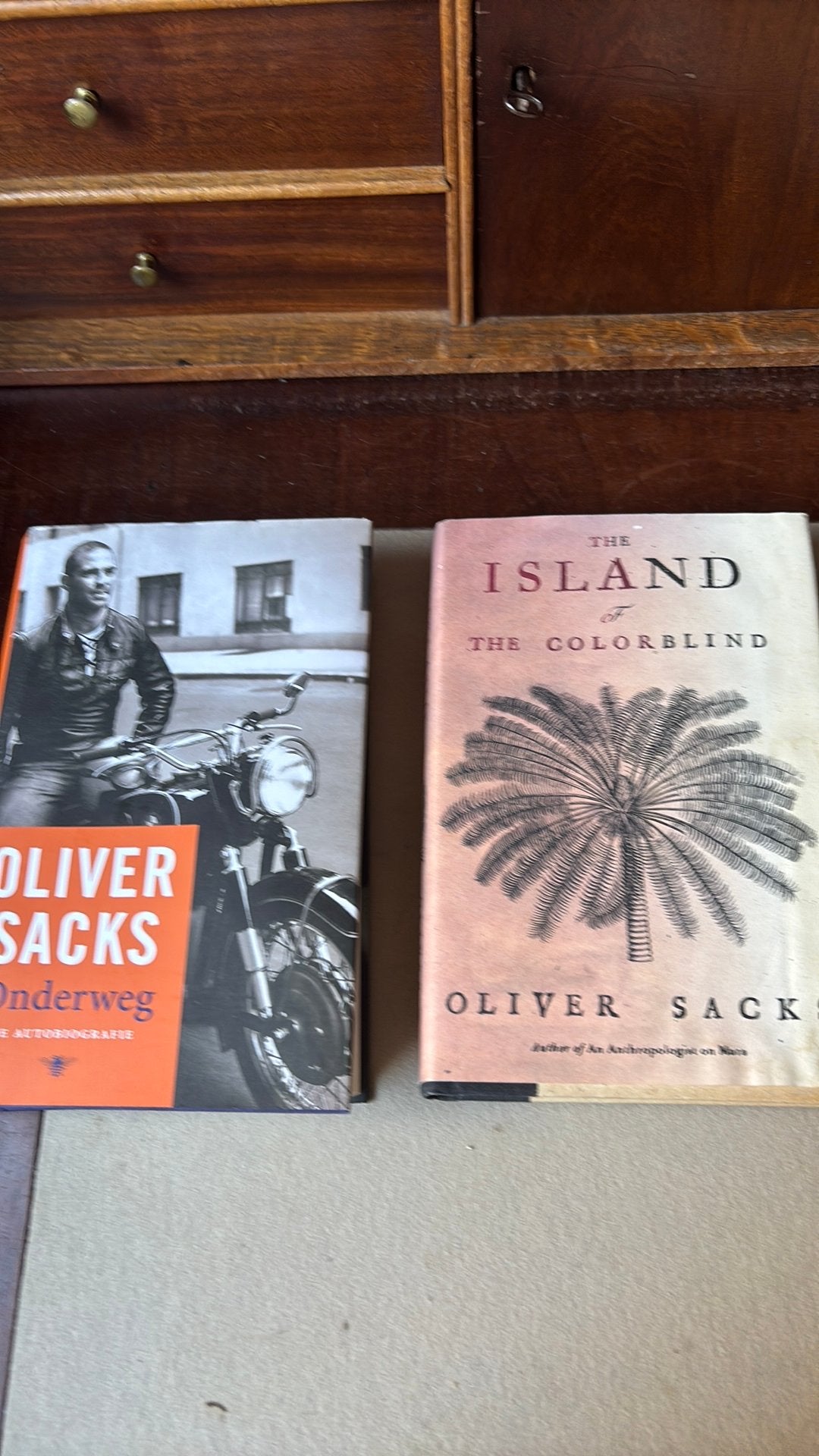 Oliver Sacks- Onderweg & The Island of the colorblind, Boeken, Partijen en Verzamelingen, Ophalen of Verzenden, Zo goed als nieuw