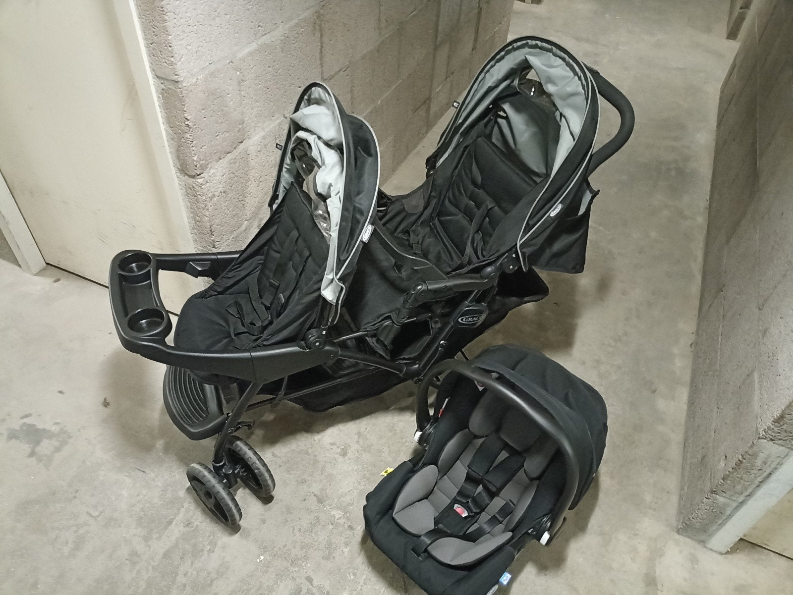 Graco Duobuggy met Autostoeltje - Ideaal voor Twee, Ophalen, Gebruikt, Overige merken, Duowagen