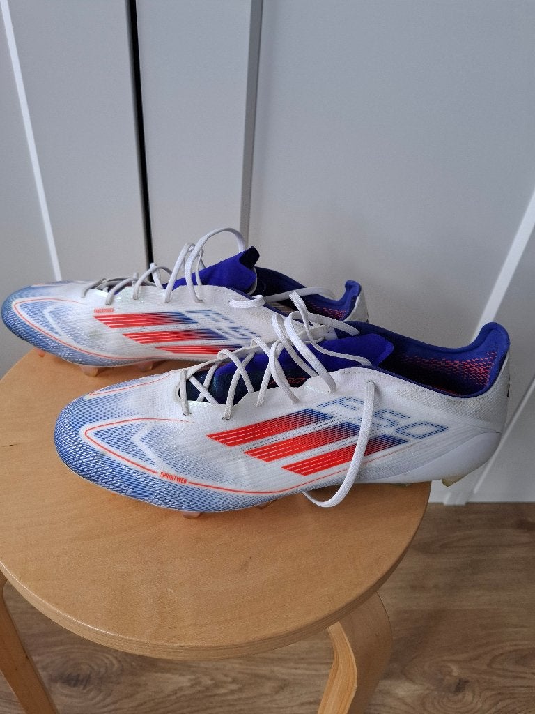 Adidas Voetbalschoen F50, Sport en Fitness, Schoenen, Maat L, Ophalen of Verzenden, Zo goed als nieuw