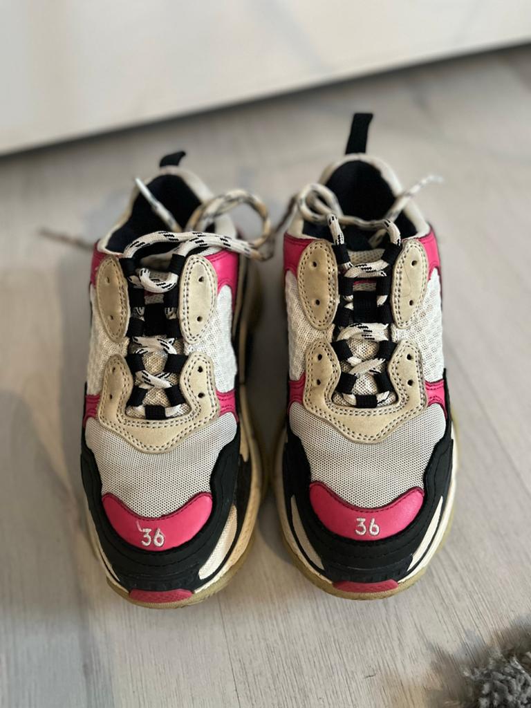 Originele Balenciaga Triple S sneakers maat 36, Drie personen of meer, Maart
