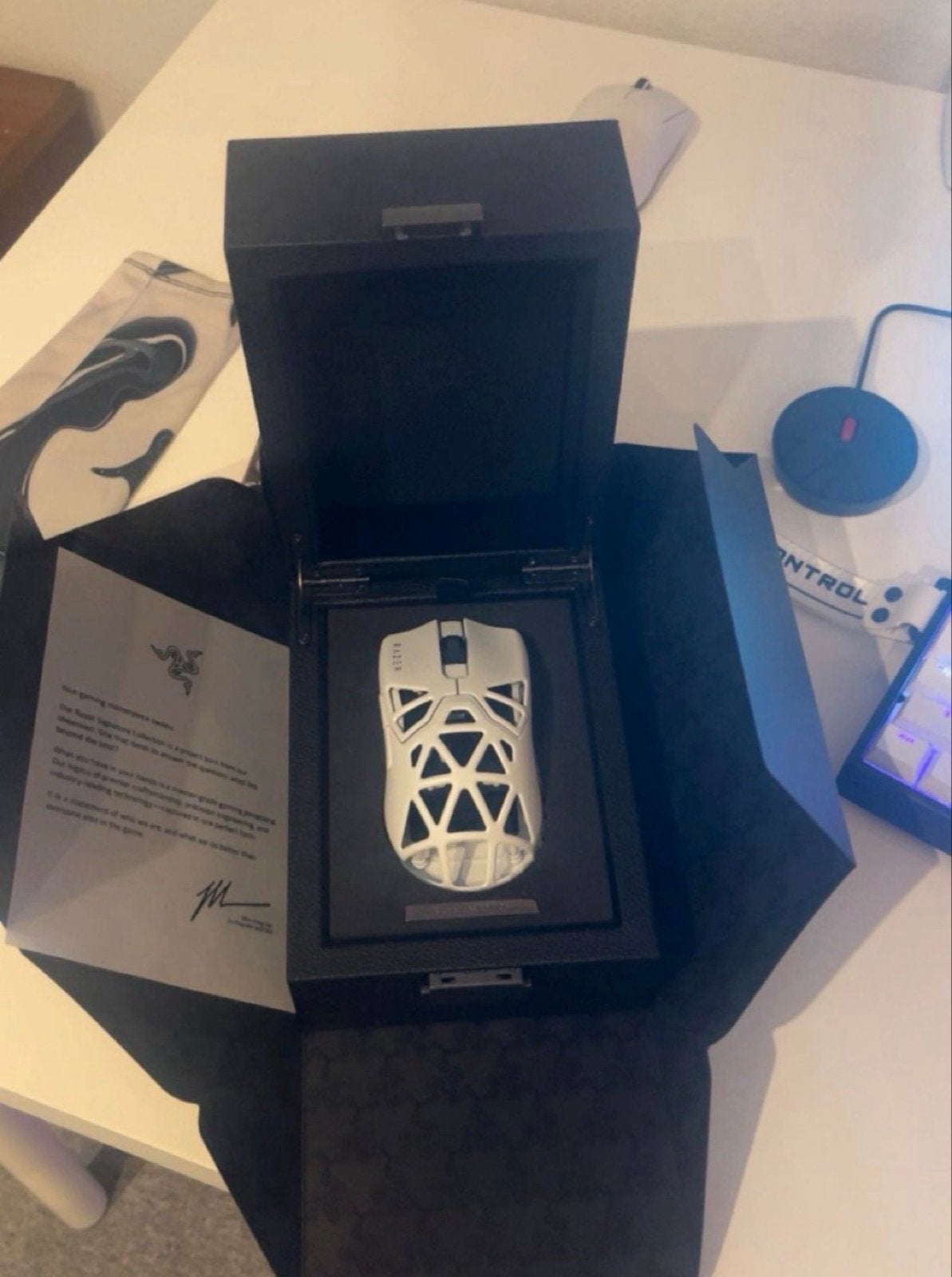 Razer Viper Mini Signature Edition Gaming Muis, Computers en Software, Muizen, Rechtshandig, Muis, Gaming muis, Nieuw