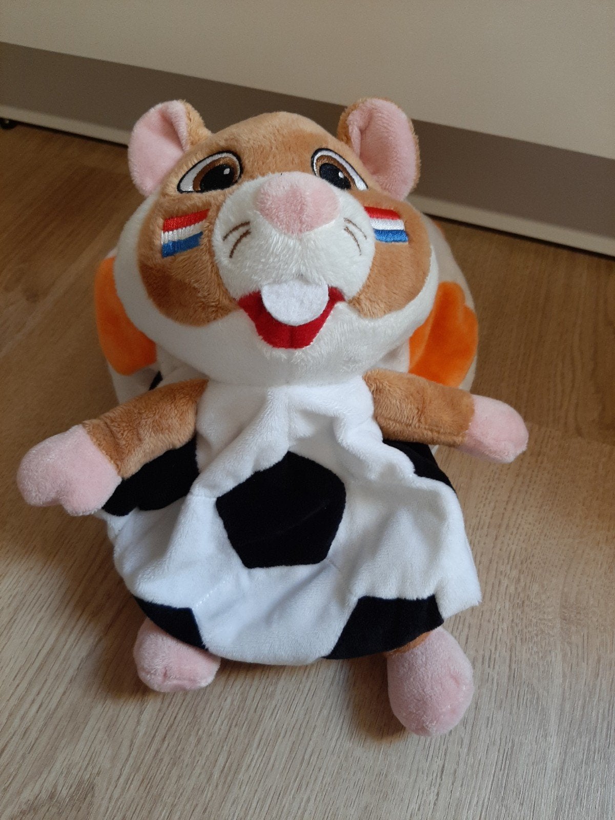 AH hamster knuffel omkeerbaar voetbal, Ophalen of Verzenden, Overige typen