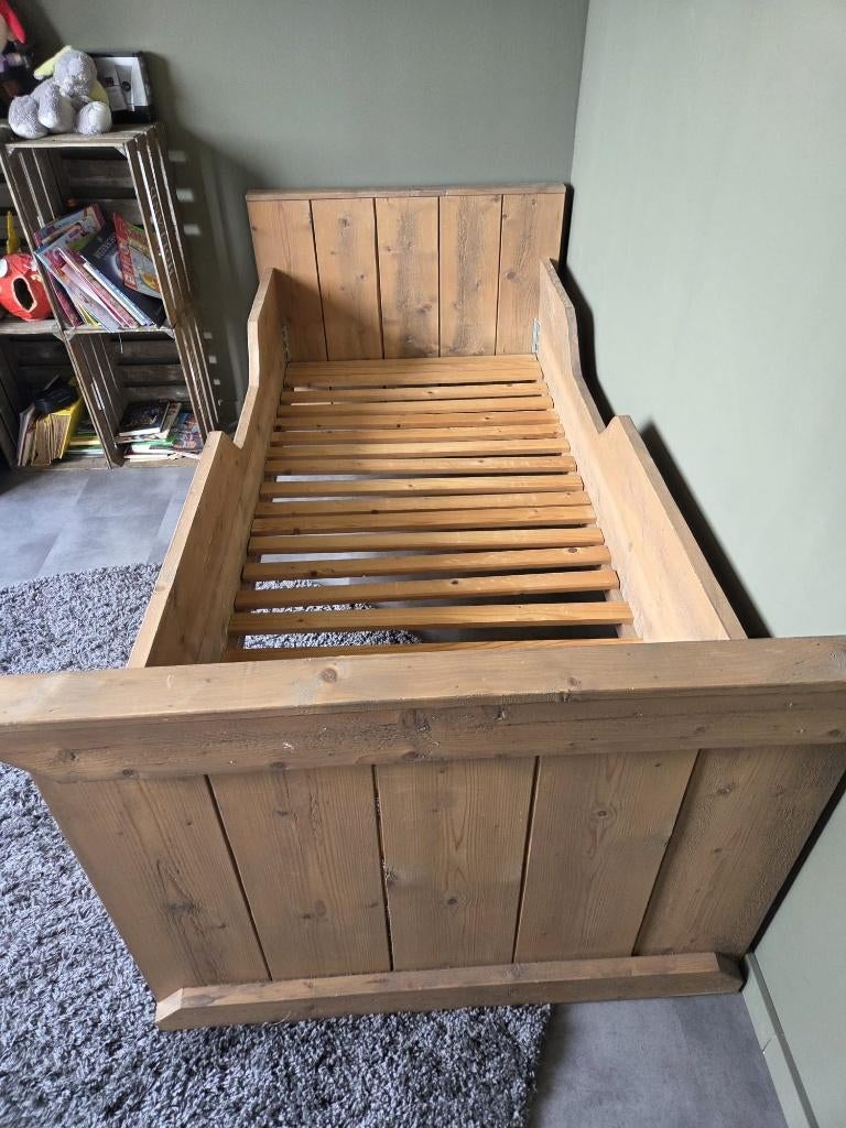 Steigerhouten bed in hele nette staat!!, Kinderen en Baby's, Kinderkamer | Bedden, Ophalen, 85 tot 100 cm, Zo goed als nieuw, Lattenbodem