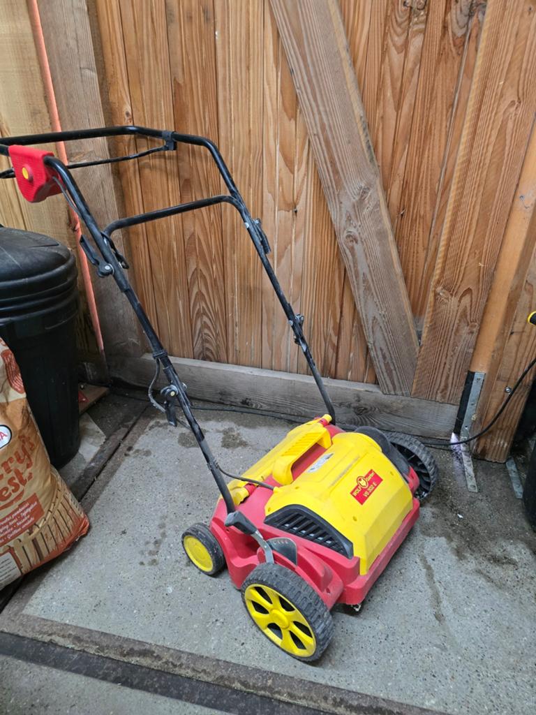 Verticuteer machine wolf VS 302 E, Tuin en Terras, Ophalen of Verzenden, Zo goed als nieuw