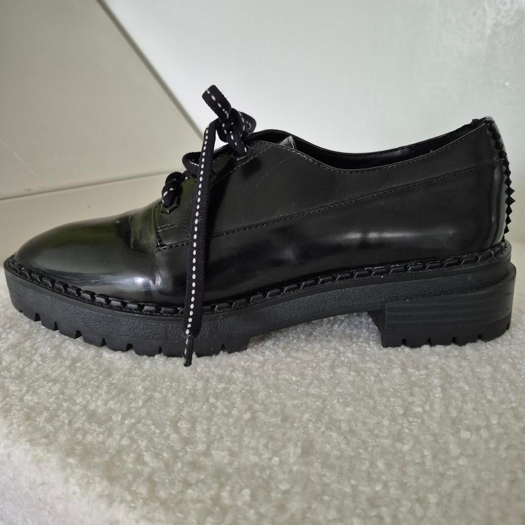 Elegante BERSHKA dames schoenen maat 39 - ZGAN, Schoenen met lage hakken, Zwart, BERSHKA, Ophalen of Verzenden