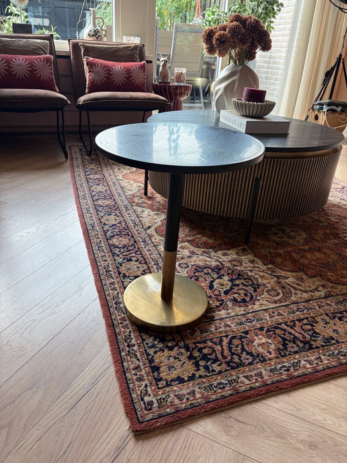 Marmeren bijzettafel met gouden voet - Rond (40x50cm), 45 tot 60 cm, Overige materialen, Minder dan 55 cm, Gebruikt