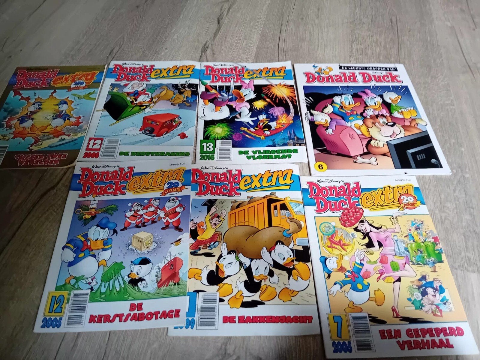 Donald Duck Extra en Donald Duck Losse Nummers, Meerdere stripboeken, Ophalen of Verzenden, Gelezen