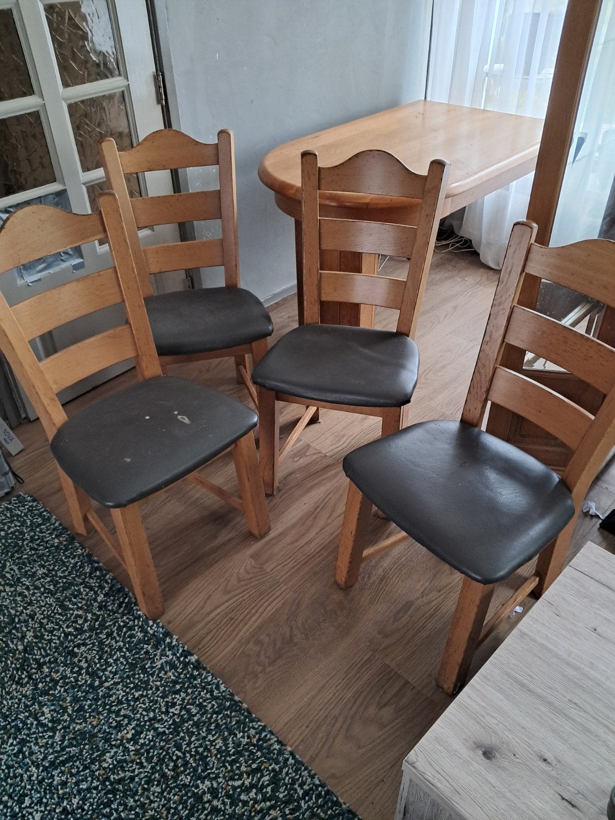 Gratis 4 eetkamerstoelen, Ophalen, Gebruikt, Overige kleuren, Landelijk