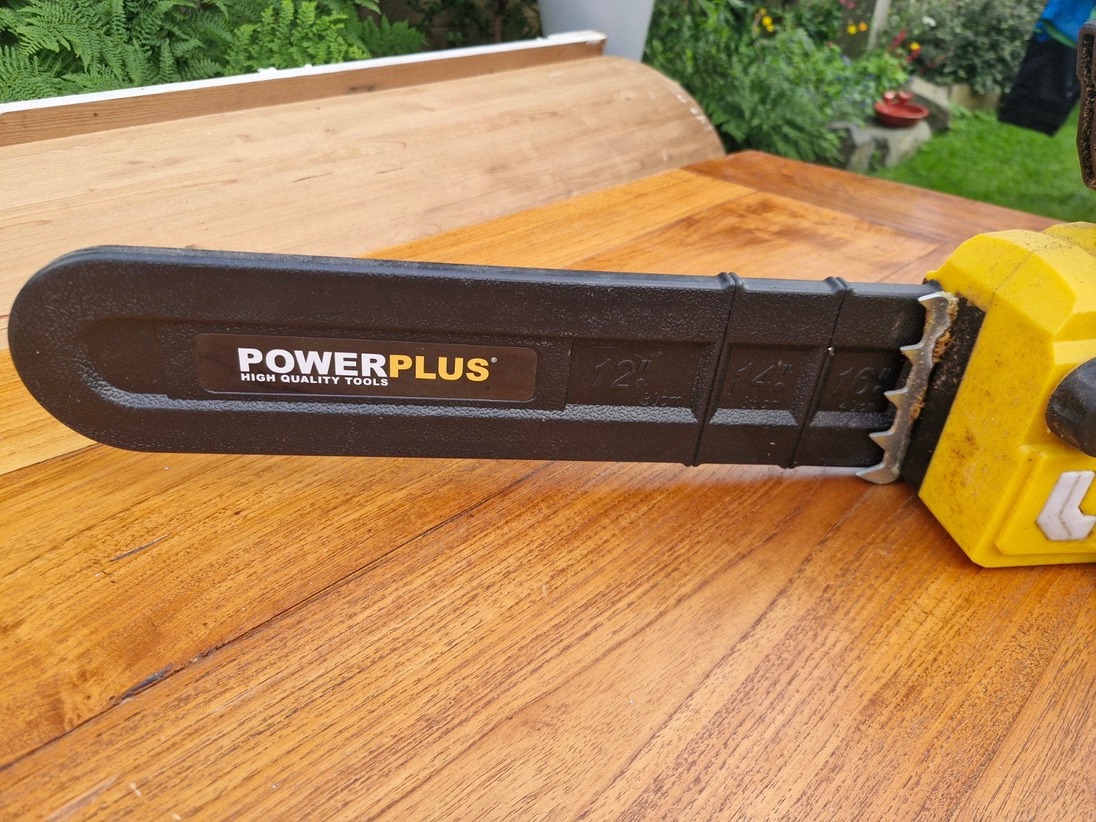 Powerplus POWXG1007 Elektrische Kettingzaag 2400W, Gebruikt, 70 mm of meer, Kettingzaag, Ophalen of Verzenden