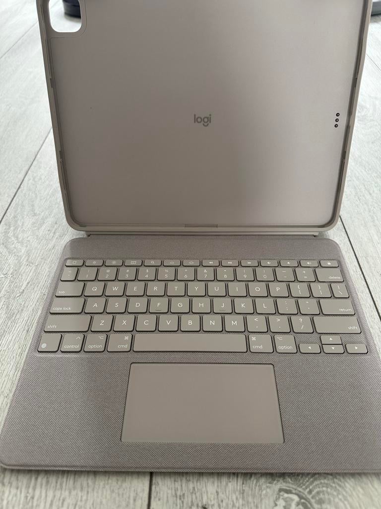 Logitech Combo Touch iPad Air 4/5 Toetsenbord Hoes QWERTY, Toetsenbord en muis-set, Ophalen of Verzenden, Zo goed als nieuw, Draadloos