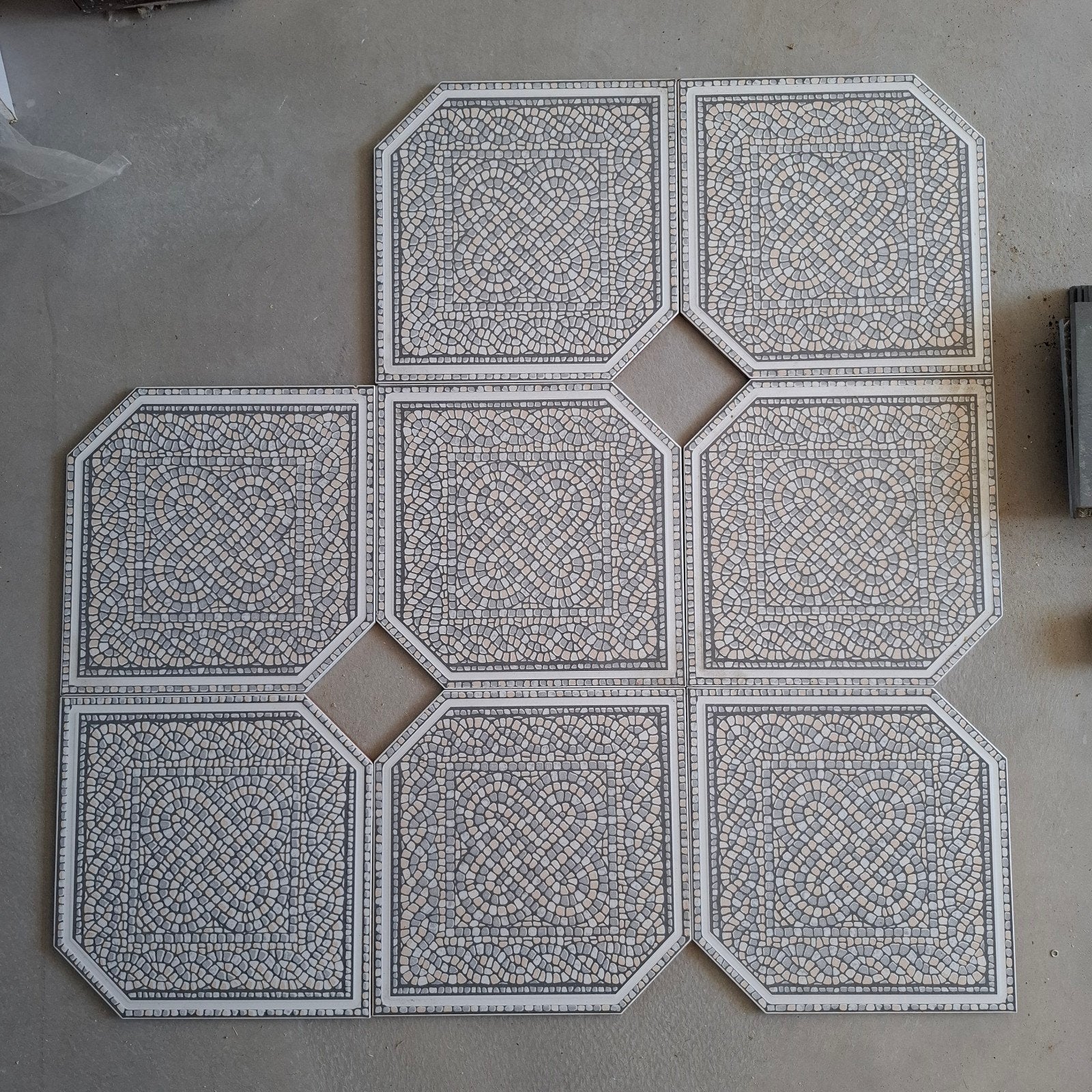 grote ouderwetse tegels, op 2 manieren te leggen, Doe-het-zelf en Verbouw, Tegels, Ophalen, 20 tot 40 cm, 10 m² of meer, 20 tot 40 cm
