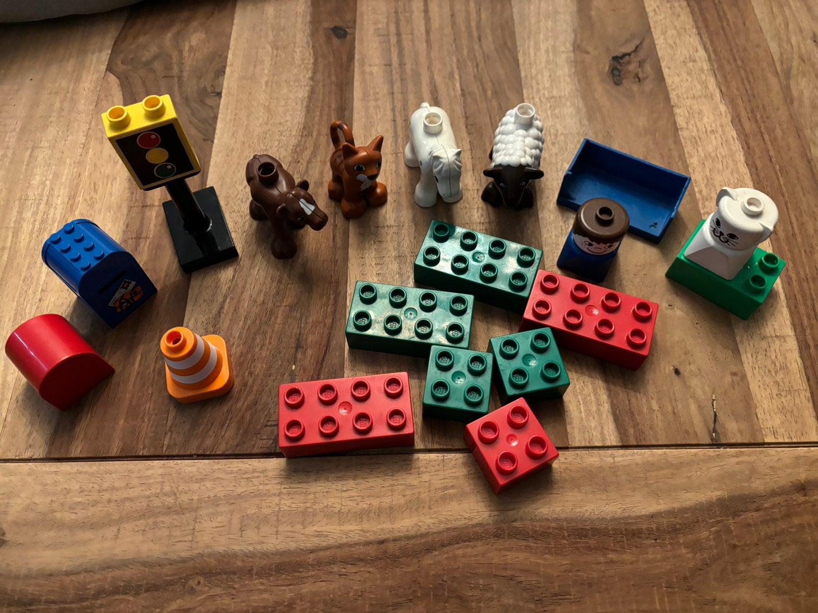 LEGO Duplo set met dieren, verkeerslicht en bouwstenen, Ophalen of Verzenden, Zo goed als nieuw, Losse stenen, Duplo