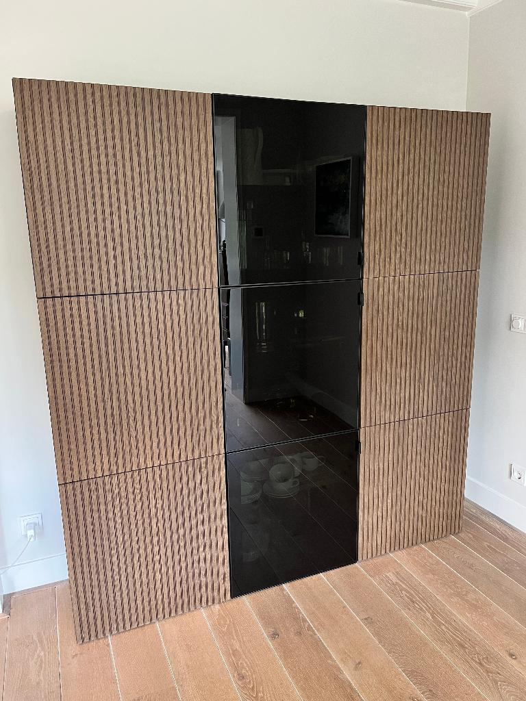 IKEA BESTÅ Kastcombinatie met BJÖRKÖVIKEN Fronten - ZGAN, Ophalen, Glas, 150 tot 200 cm, Zo goed als nieuw