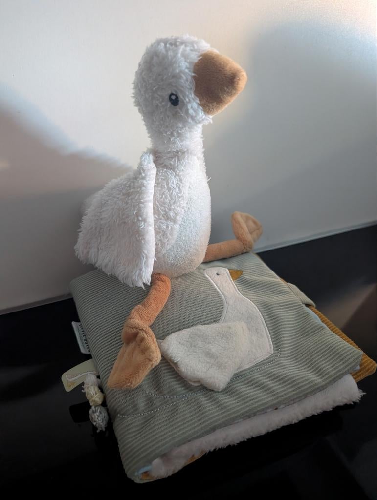 Little Dutch goose Boekje en knuffel, Kinderen en Baby's, Speelgoed | Knuffels en Pluche, Ophalen of Verzenden, Zo goed als nieuw